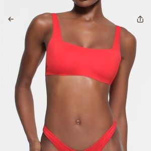 NWT SKIMS Signature Swim Scoop Bikini Top 3x